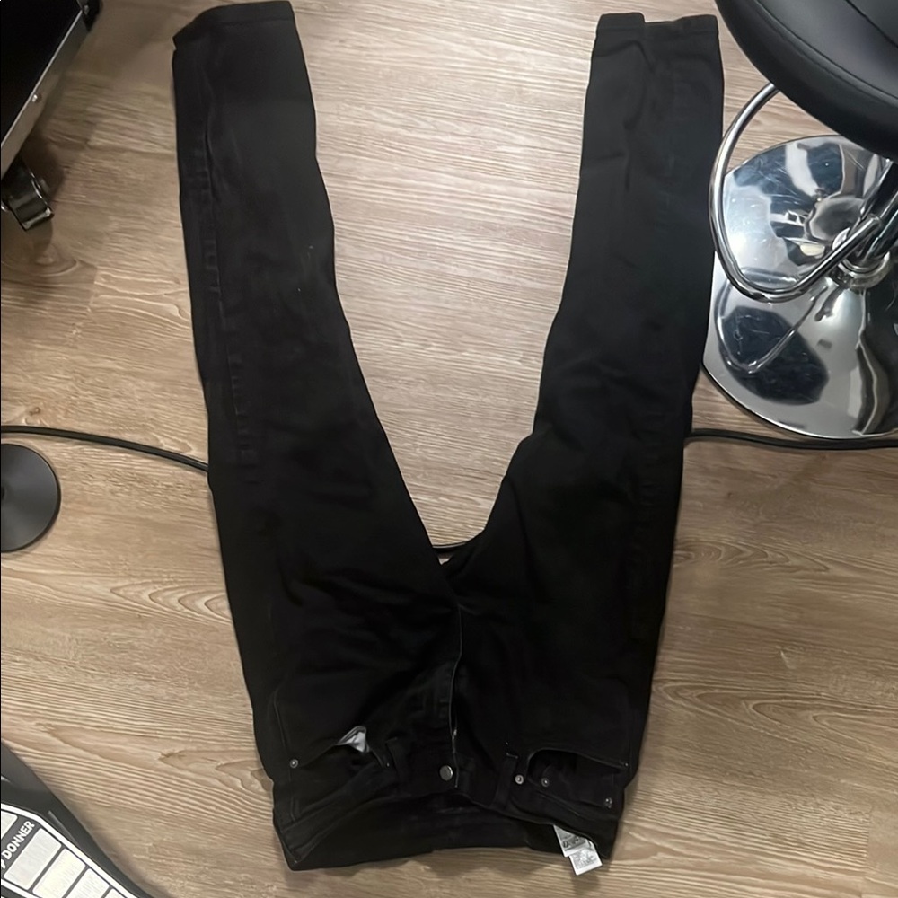 Levi's Black Skinny Jeans